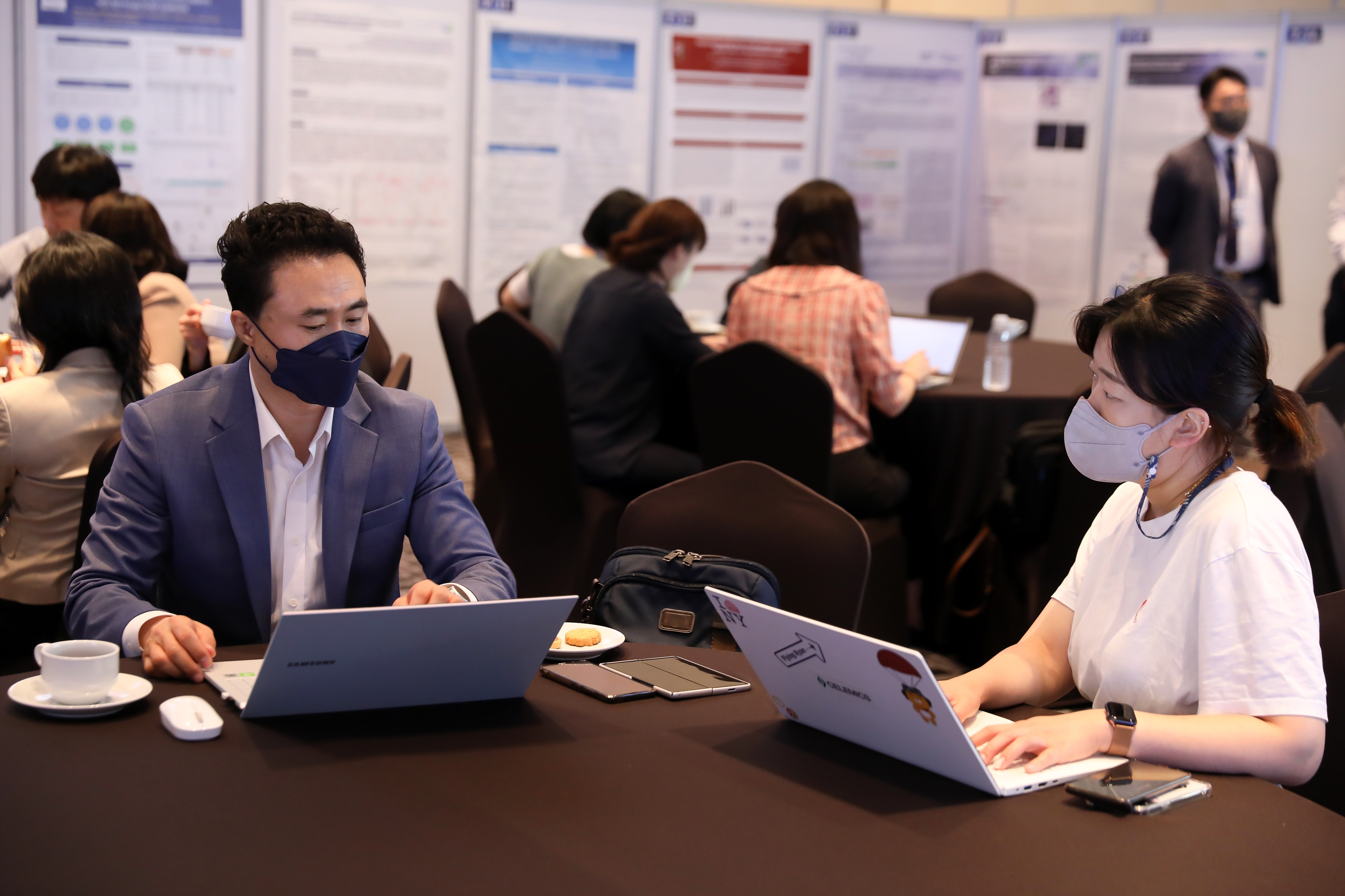 학술대회 이미지